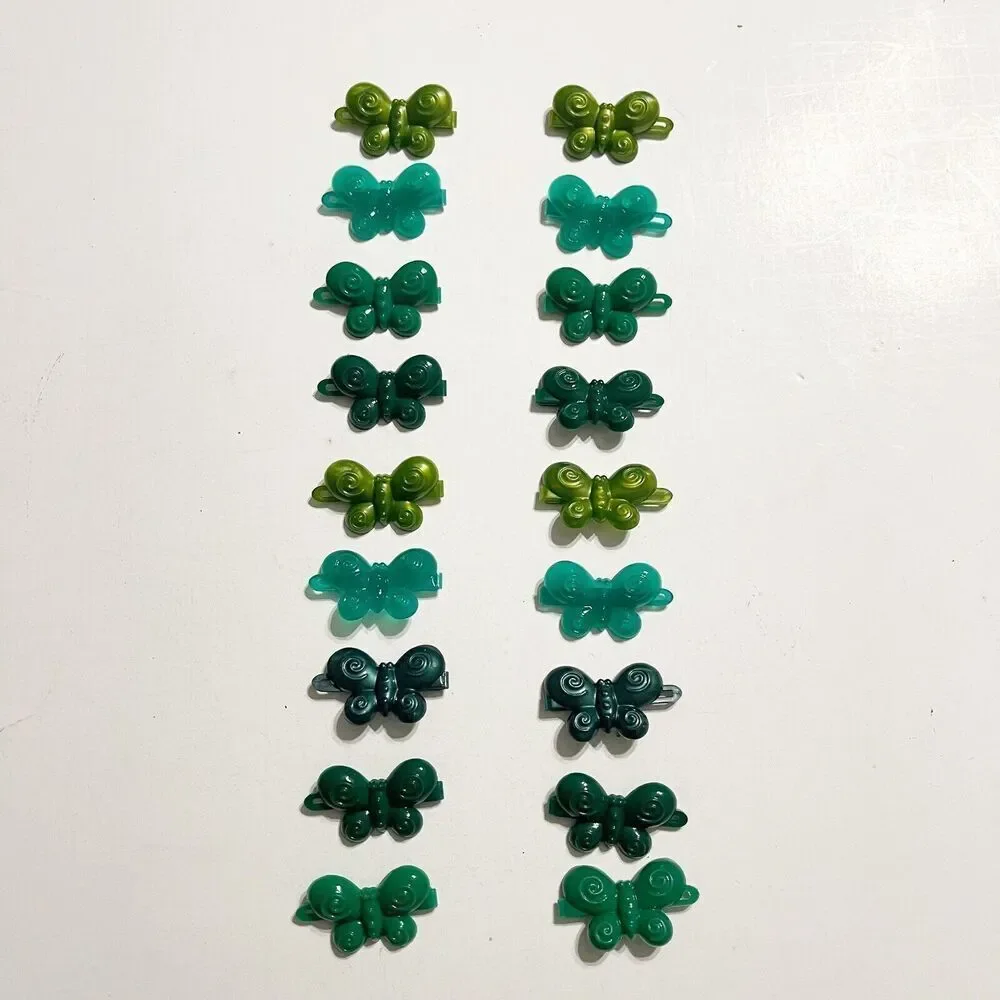Vintage Green Plastic Butterfly Barrettes 9 Pairs - 18 Total‎ Matching Shades